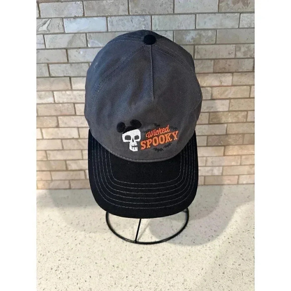 DISNEY PARKS WICKED SPOOKY SKULL WITH MICKEY EARS BASEBALL HAT/HALLOWEEN 2021 ds - Picture 1 of 3